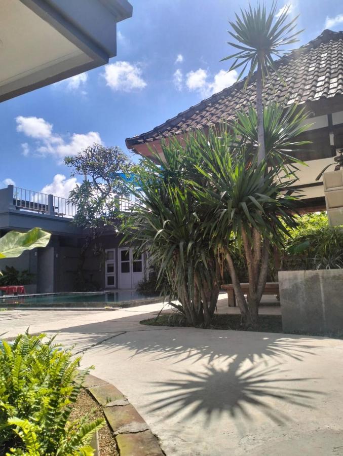 The Island Bali Hostel Seminyak  Exterior photo