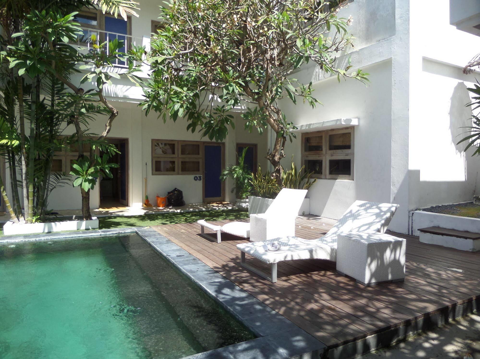 The Island Bali Hostel Seminyak  Exterior photo