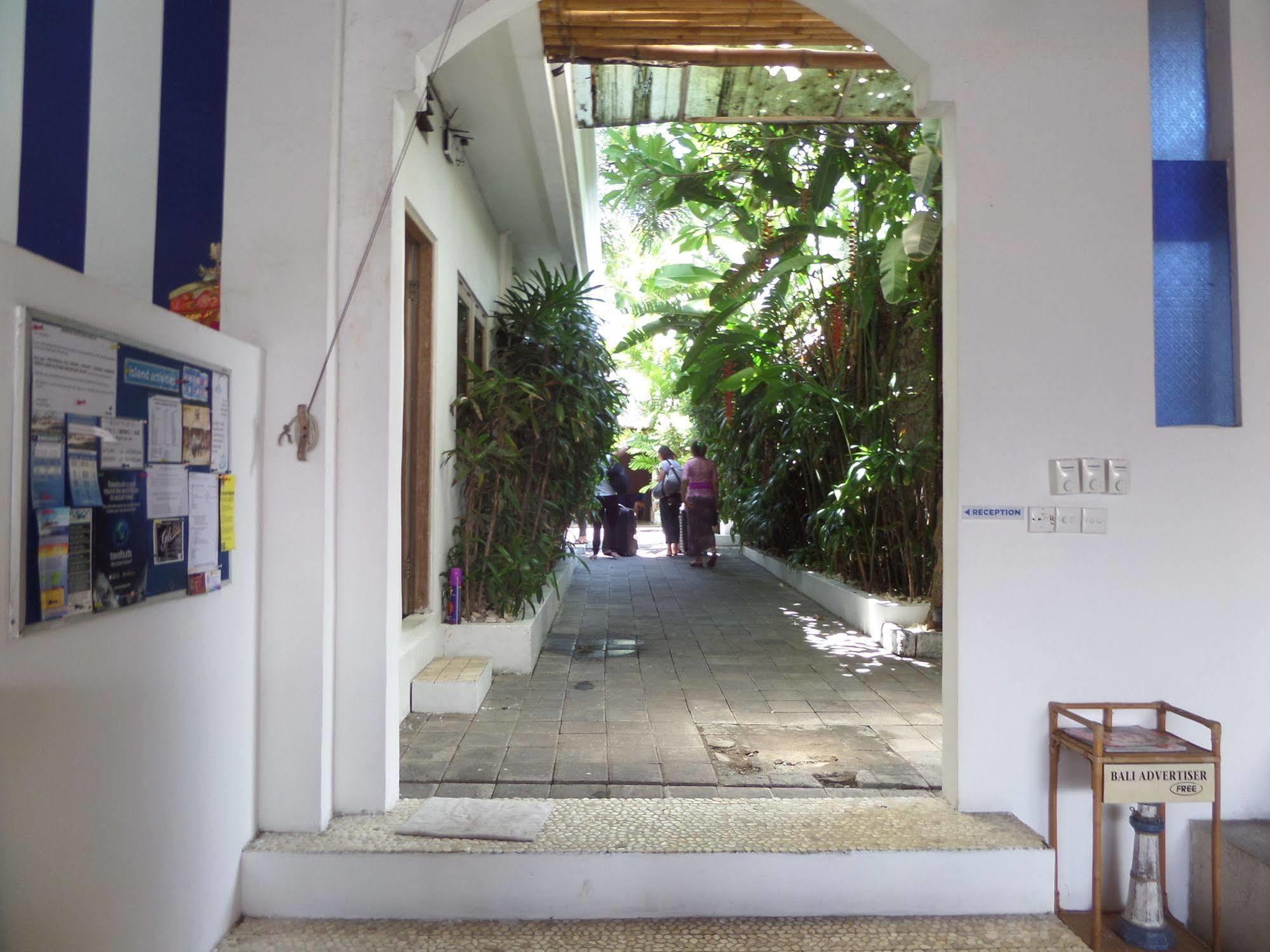 The Island Bali Hostel Seminyak  Exterior photo